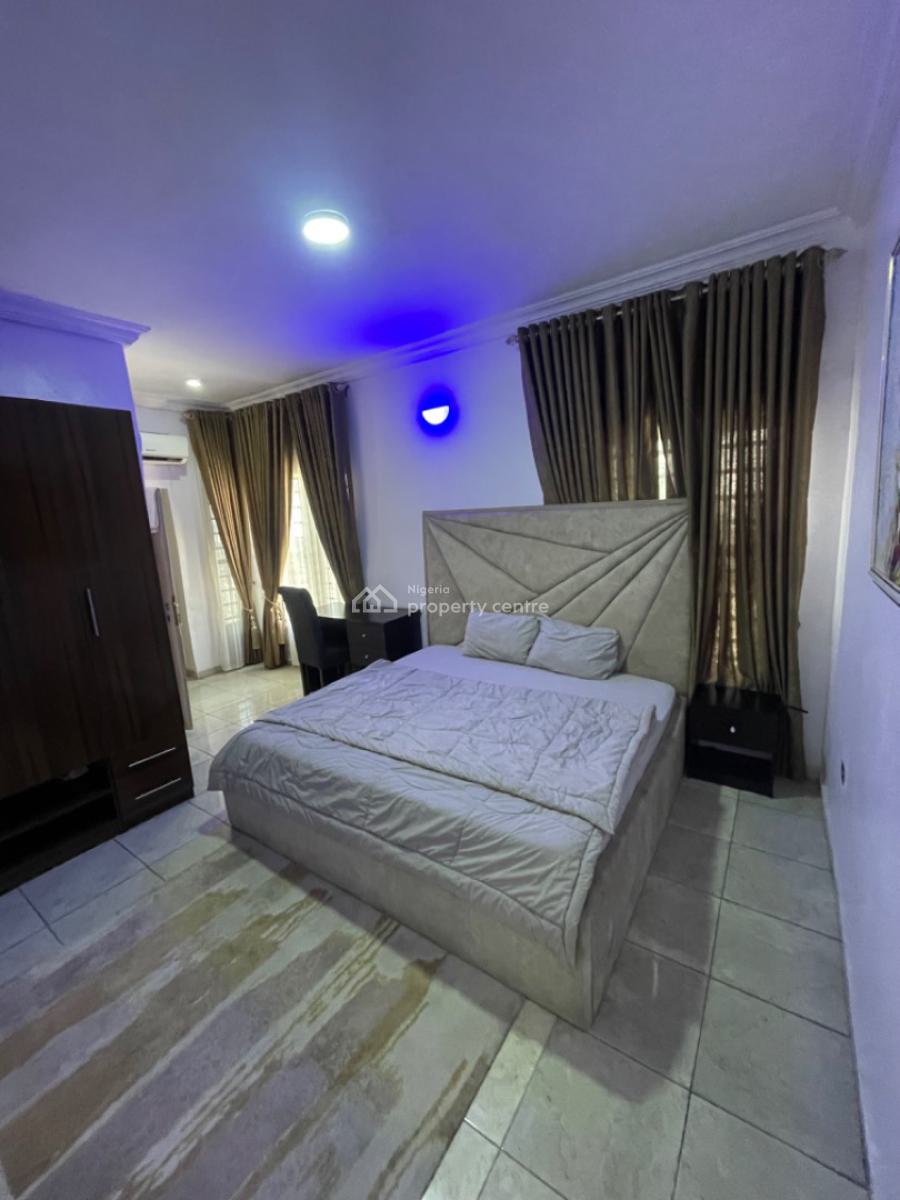 Luxury Furnished  2 Bedroom  Apartment with Pool, Gym & 24/7hrs Power, Chevron, Lekki, Lagos, Flat / Apartment Short Let
