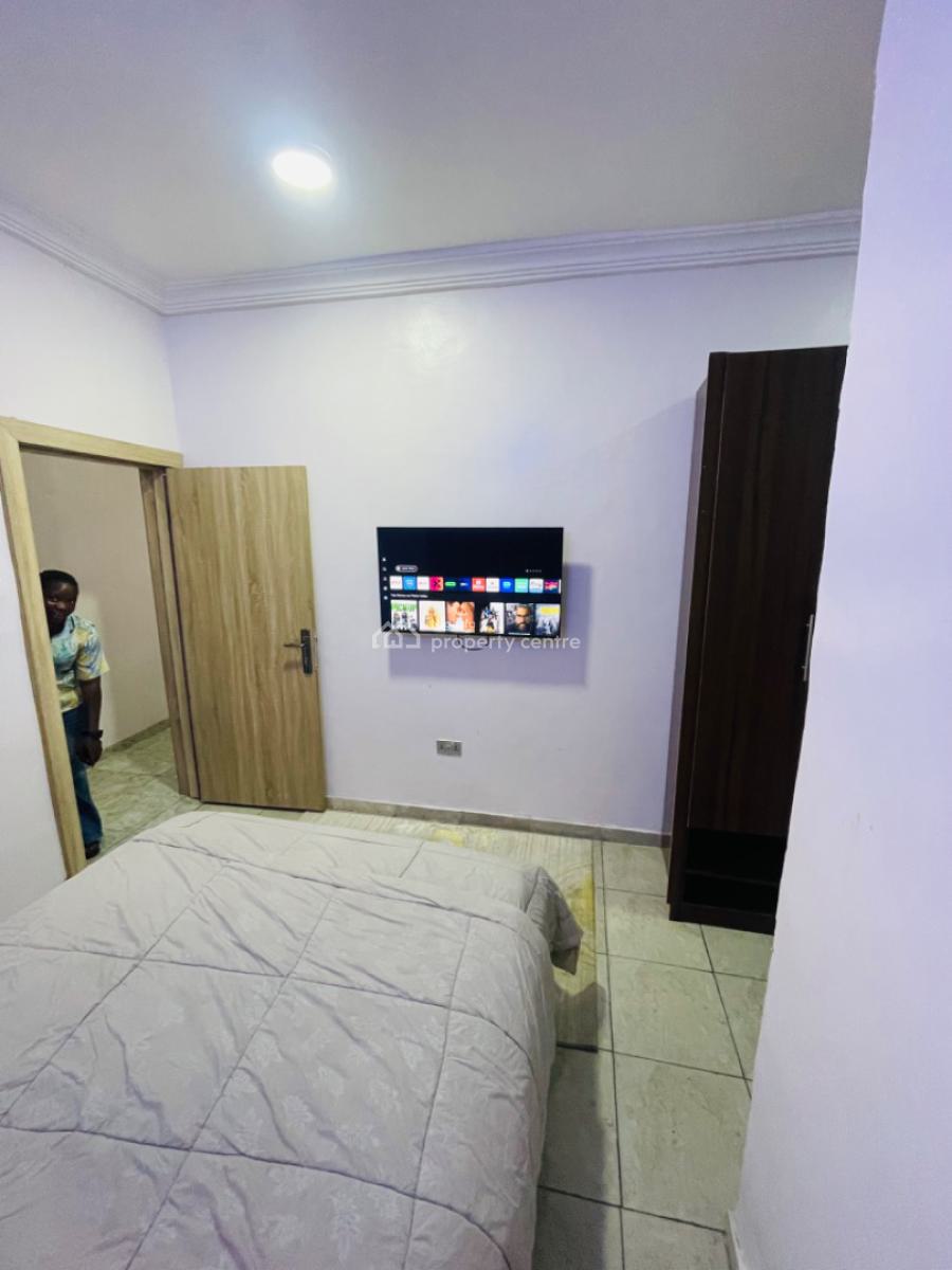 Luxury Furnished  2 Bedroom  Apartment with Pool, Gym & 24/7hrs Power, Chevron, Lekki, Lagos, Flat / Apartment Short Let