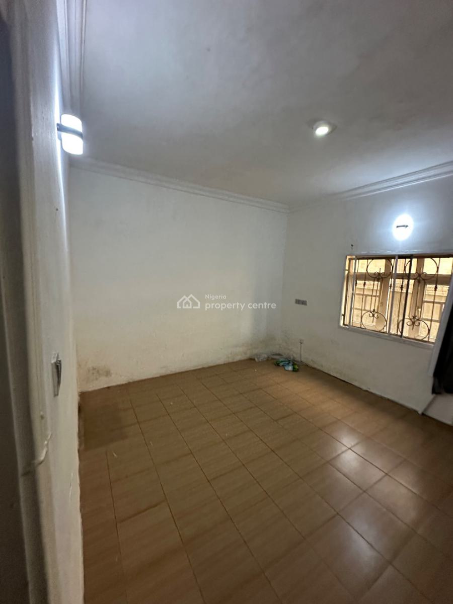 a Standard Room Self Contain Apartment with Shared Kitchen, Ipent 7 Estate Opposite Mab Global Estate Gwarinpa Extension, Gwarinpa, Abuja, Self Contain (single Rooms) for Rent