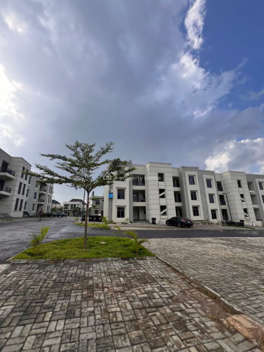 a Brand New Spacious 3-bedroom Flat, Idu-karmo District ,nizamiyel Hospital Turkish Hospital, Karmo, Abuja, Flat / Apartment for Sale
