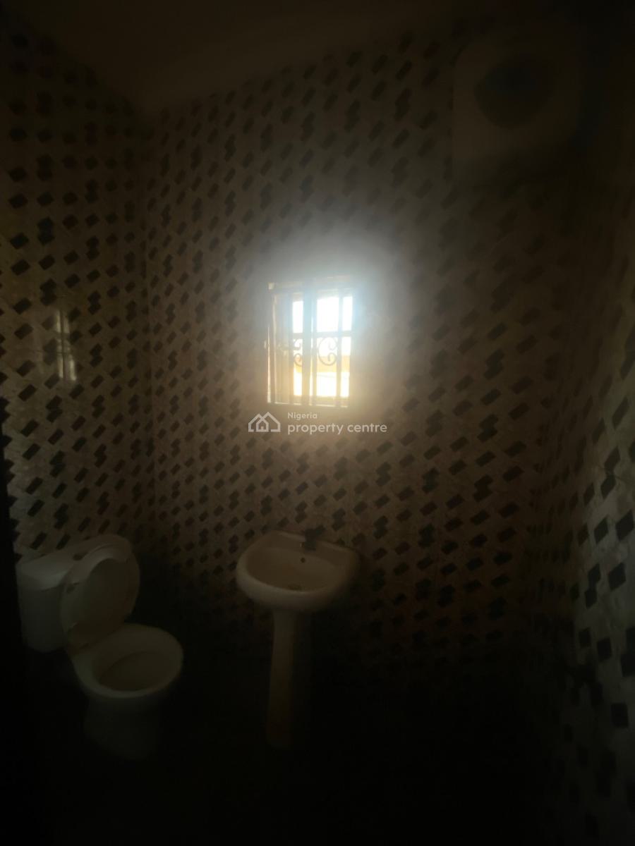 Spacious 2 Bedroom with Constant Light, Lekki Scheme 2, Ajah, Lagos, Flat / Apartment for Rent