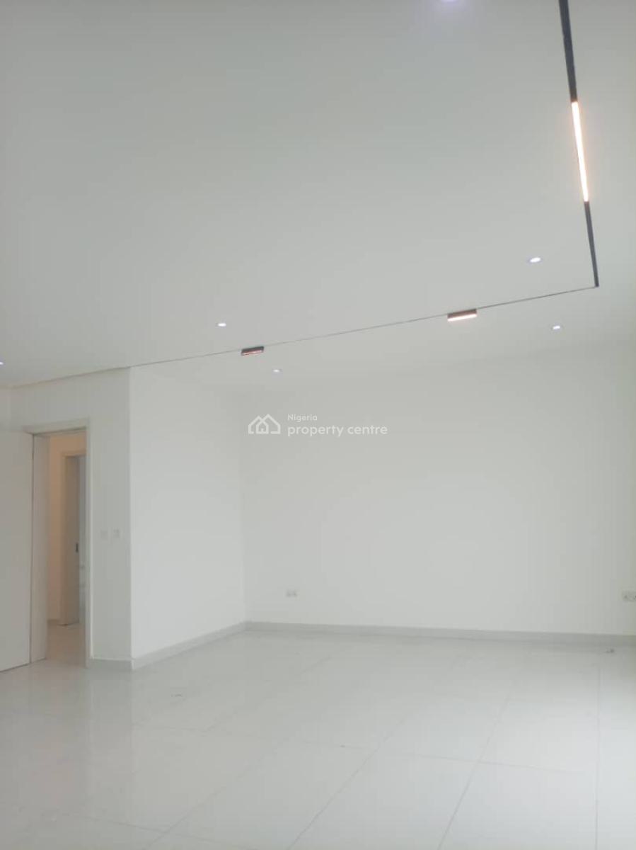 4 Bedroom Penthouse with Bq + Escalator + Gym + Swimming Pool and Play, Rhs, Ikate, Lekki, Lagos, Flat / Apartment for Sale