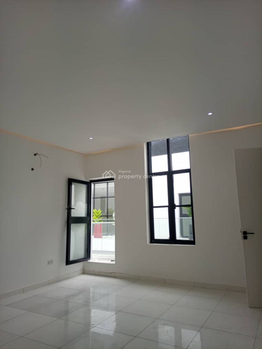 4 Bedroom Penthouse with Bq + Escalator + Gym + Swimming Pool and Play, Rhs, Ikate, Lekki, Lagos, Flat / Apartment for Sale