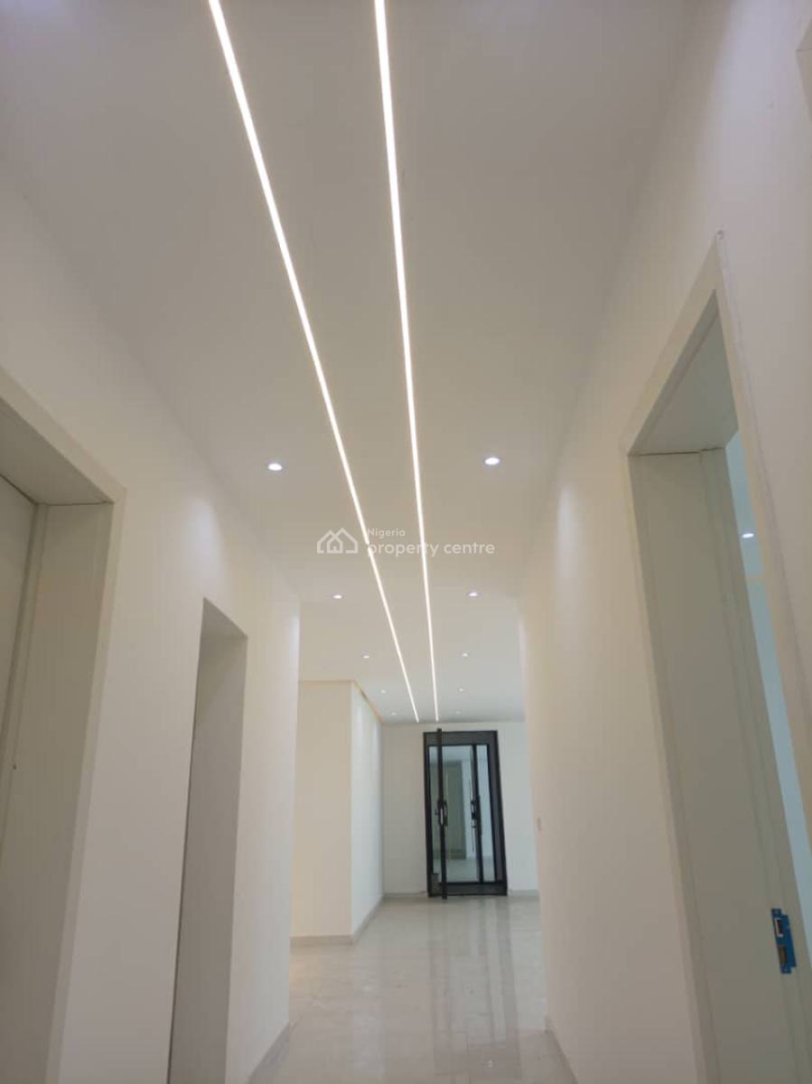 4 Bedroom Penthouse with Bq + Escalator + Gym + Swimming Pool and Play, Rhs, Ikate, Lekki, Lagos, Flat / Apartment for Sale