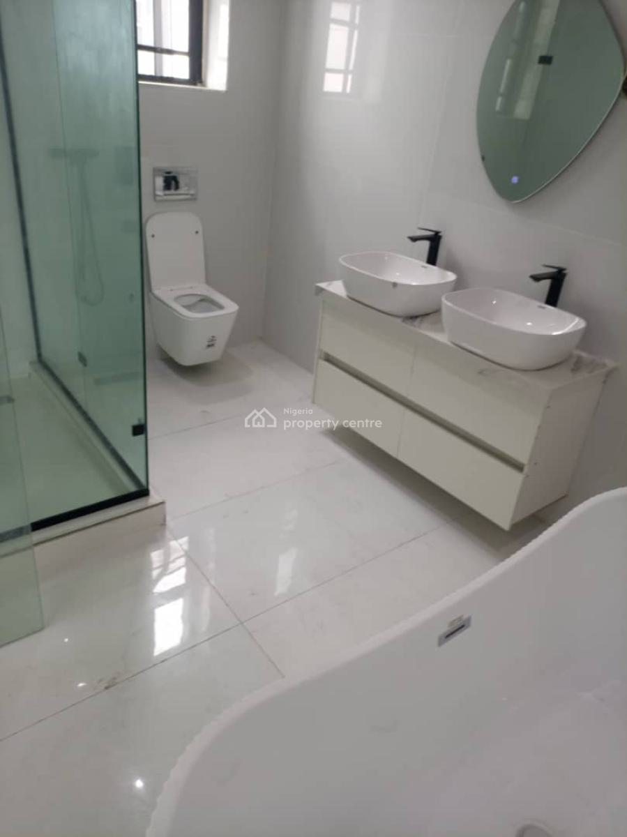 4 Bedroom Penthouse with Bq + Escalator + Gym + Swimming Pool and Play, Rhs, Ikate, Lekki, Lagos, Flat / Apartment for Sale