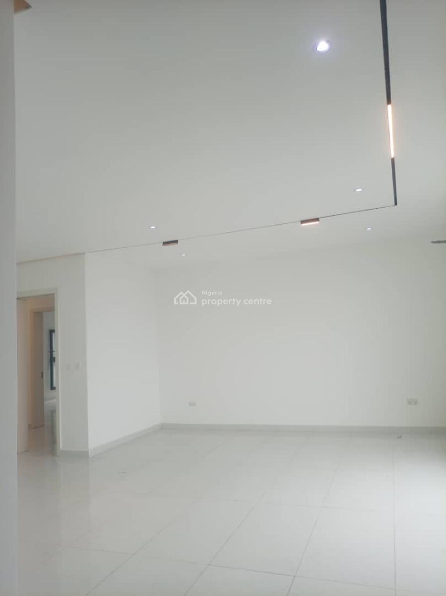 4 Bedroom Penthouse with Bq + Escalator + Gym + Swimming Pool and Play, Rhs, Ikate, Lekki, Lagos, Flat / Apartment for Sale