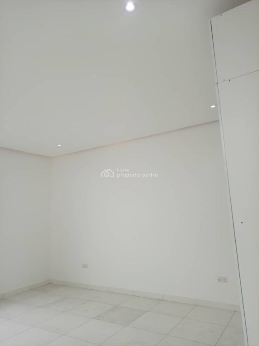 4 Bedroom Penthouse with Bq + Escalator + Gym + Swimming Pool and Play, Rhs, Ikate, Lekki, Lagos, Flat / Apartment for Sale