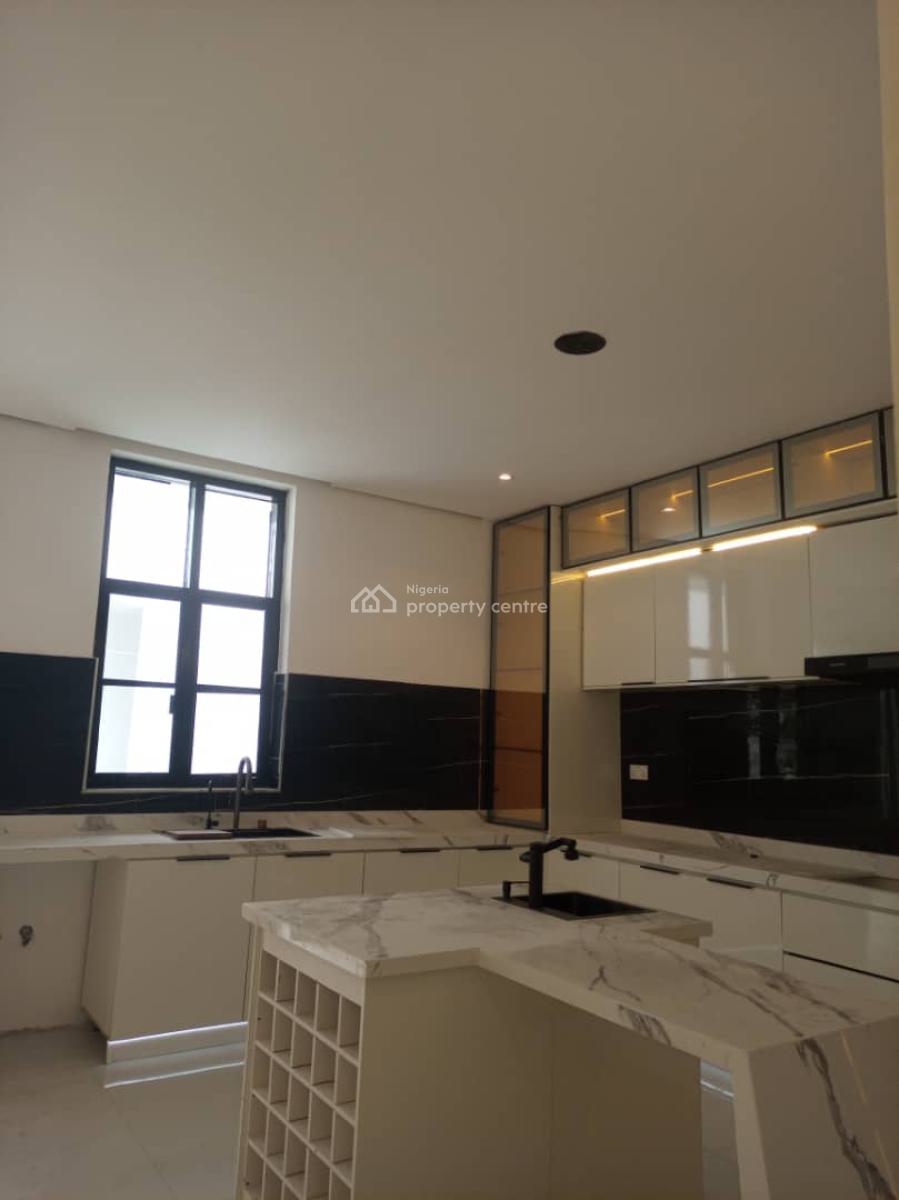 4 Bedroom Penthouse with Bq + Escalator + Gym + Swimming Pool and Play, Rhs, Ikate, Lekki, Lagos, Flat / Apartment for Sale