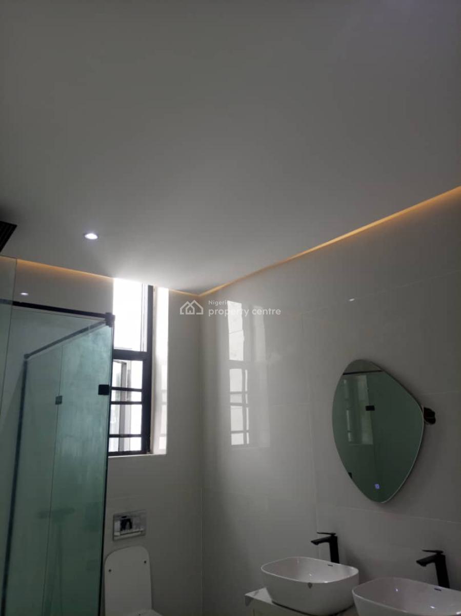 4 Bedroom Penthouse with Bq + Escalator + Gym + Swimming Pool and Play, Rhs, Ikate, Lekki, Lagos, Flat / Apartment for Sale