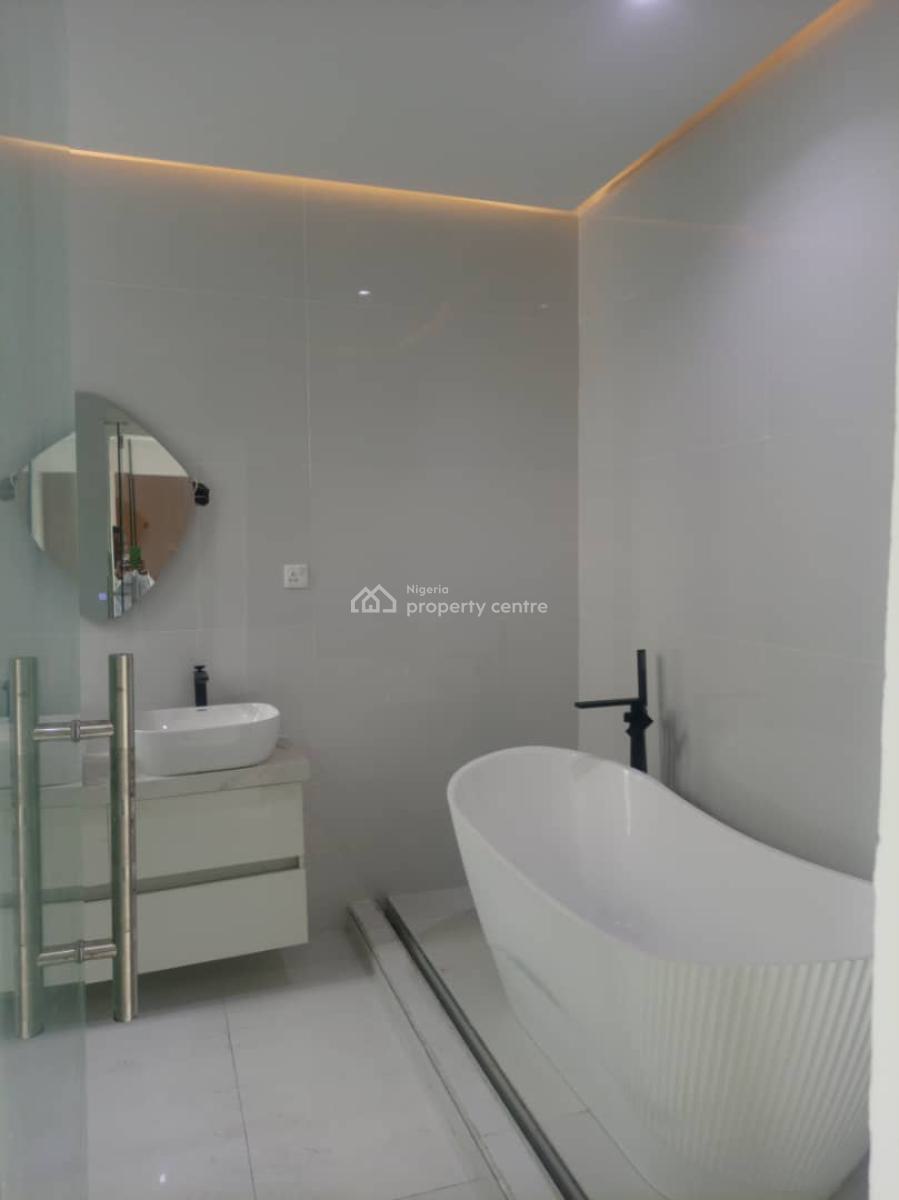 4 Bedroom Penthouse with Bq + Escalator + Gym + Swimming Pool and Play, Rhs, Ikate, Lekki, Lagos, Flat / Apartment for Sale