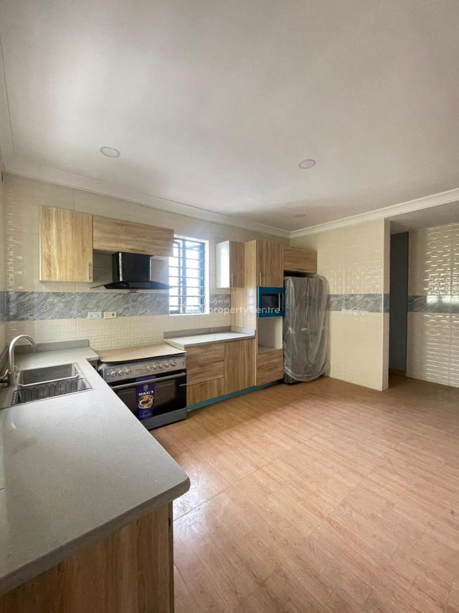 Beautifully Built 4 Bedroom Terrace Duplex with Bq, Perfect for Investment, Shonibare, Maryland, Lagos, Terraced Duplex for Sale