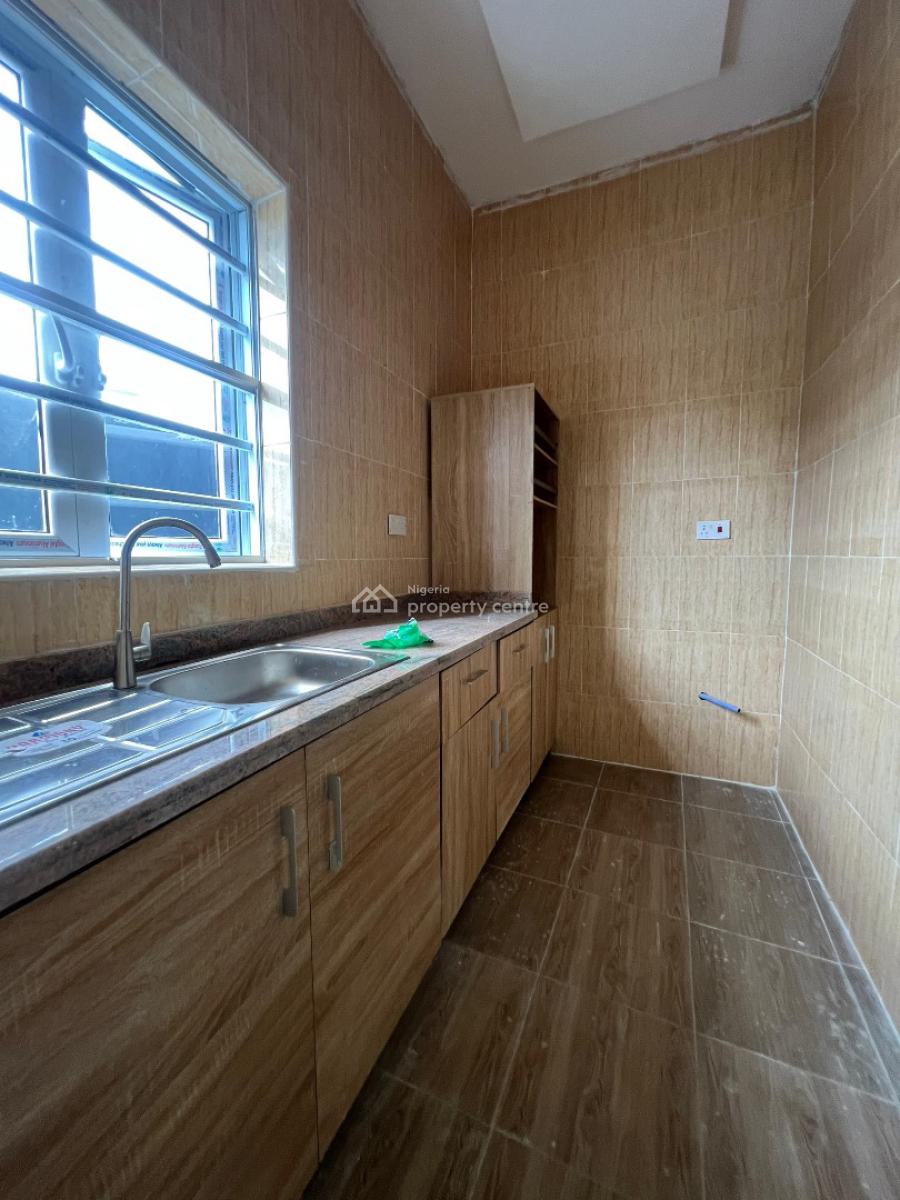 2 Bedroom Apartment, Ado Road, Ajah, Lagos, Flat / Apartment for Rent