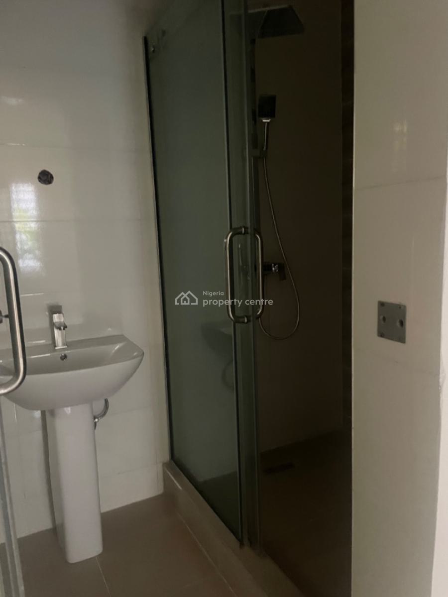 3bedroom Apartment, Royal Garden Estate, Ajah, Lagos, Flat / Apartment for Rent