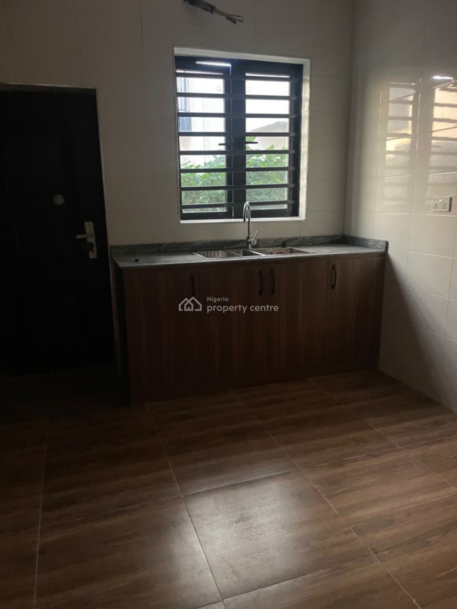 3bedroom Apartment, Royal Garden Estate, Ajah, Lagos, Flat / Apartment for Rent