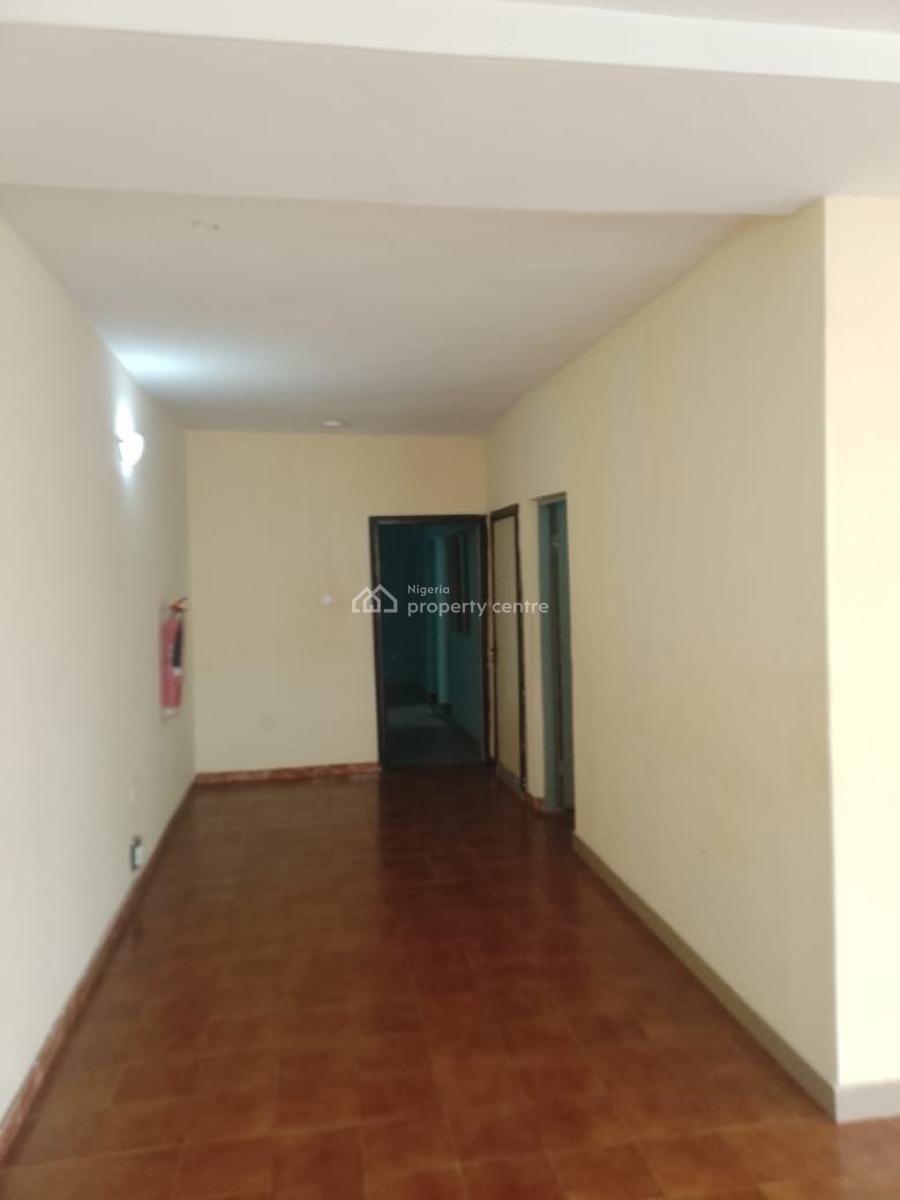 Neat 3 Bedroom Apartment, Off Toyin Street, Ikeja, Lagos, Flat / Apartment for Rent