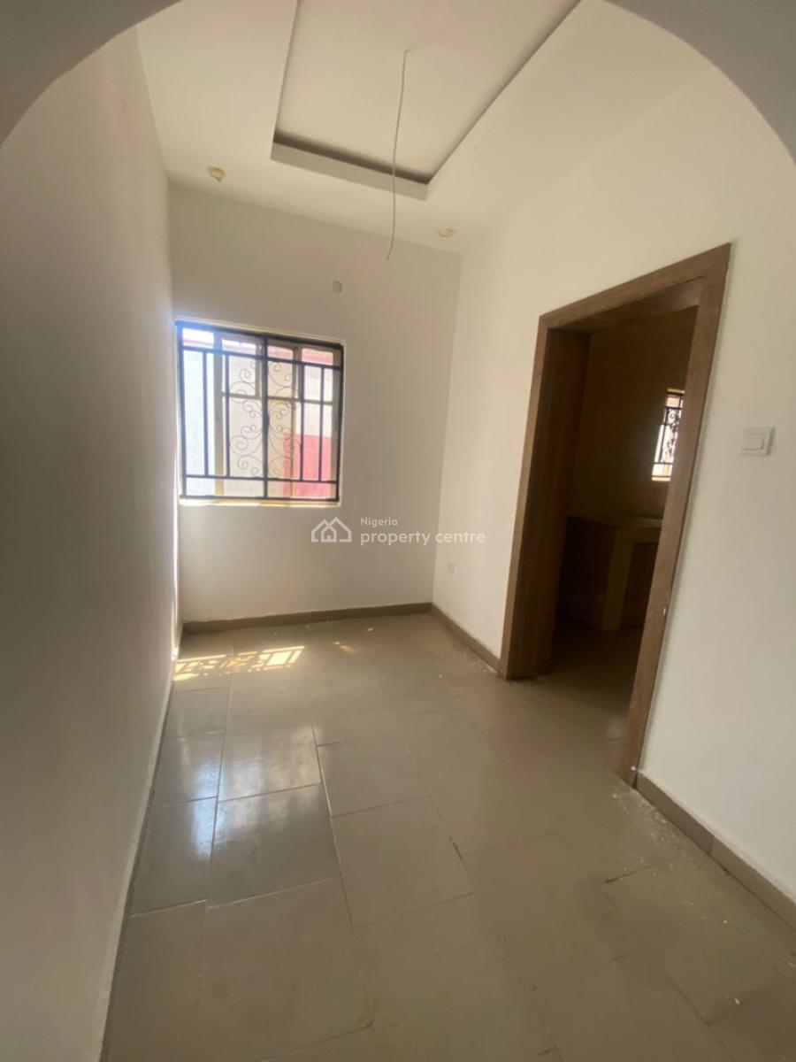 Luxury and Spacious 2 Bedroom in Ikorodu, Ebute, Ikorodu, Ikorodu, Lagos, Flat / Apartment for Rent