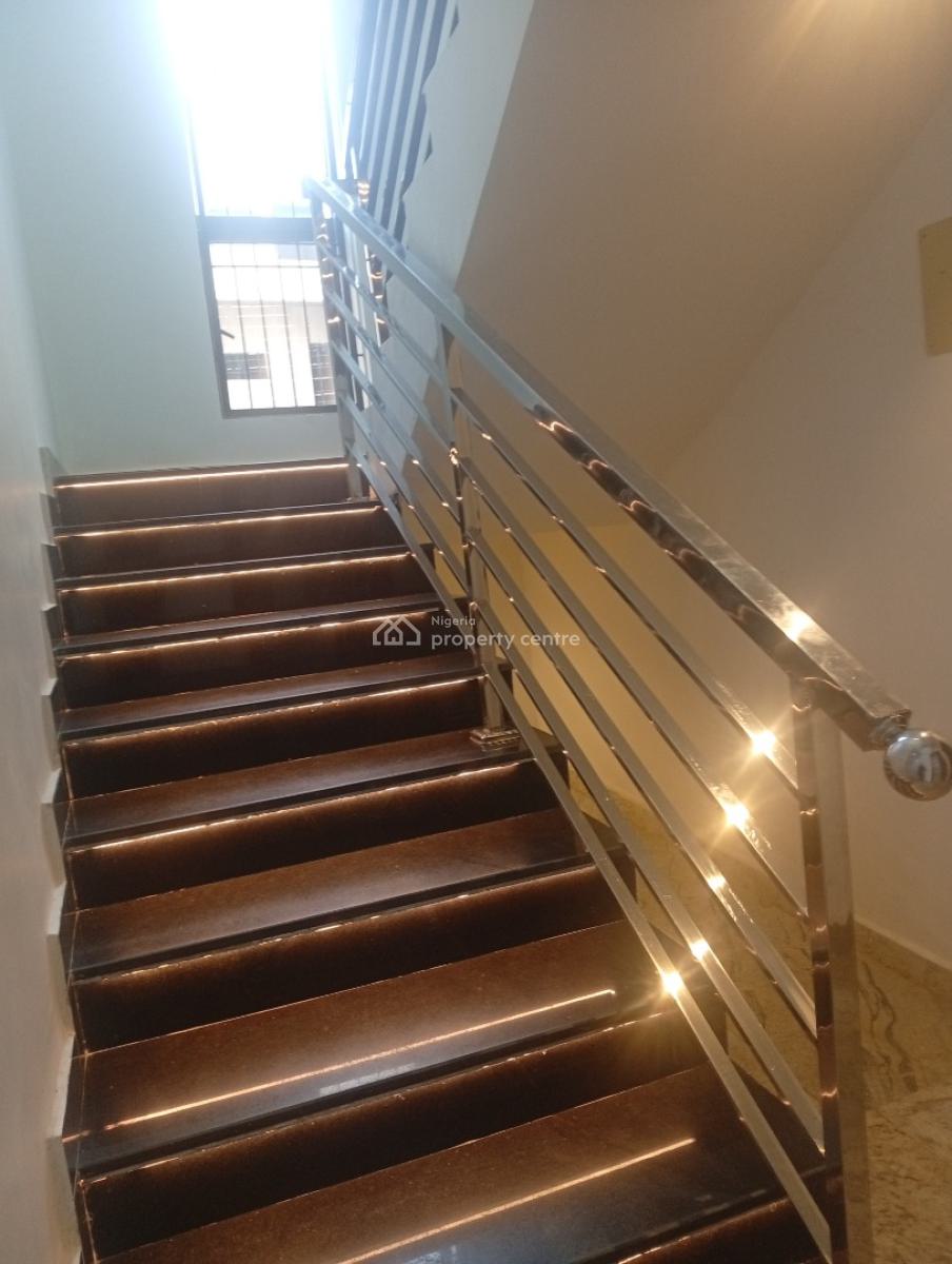 5 Bedroom Standalone Mansion, Guzape District, Abuja, House for Sale