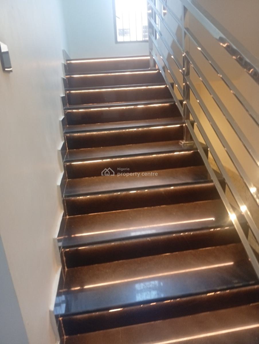 5 Bedroom Standalone Mansion, Guzape District, Abuja, House for Sale