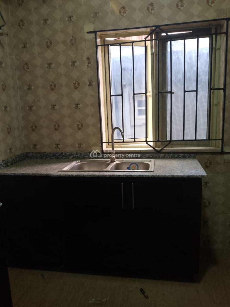 New and Luxury 2 Bedroom Apartment, Puposola Street, New Oko-oba, Agege, Lagos, Flat / Apartment for Rent