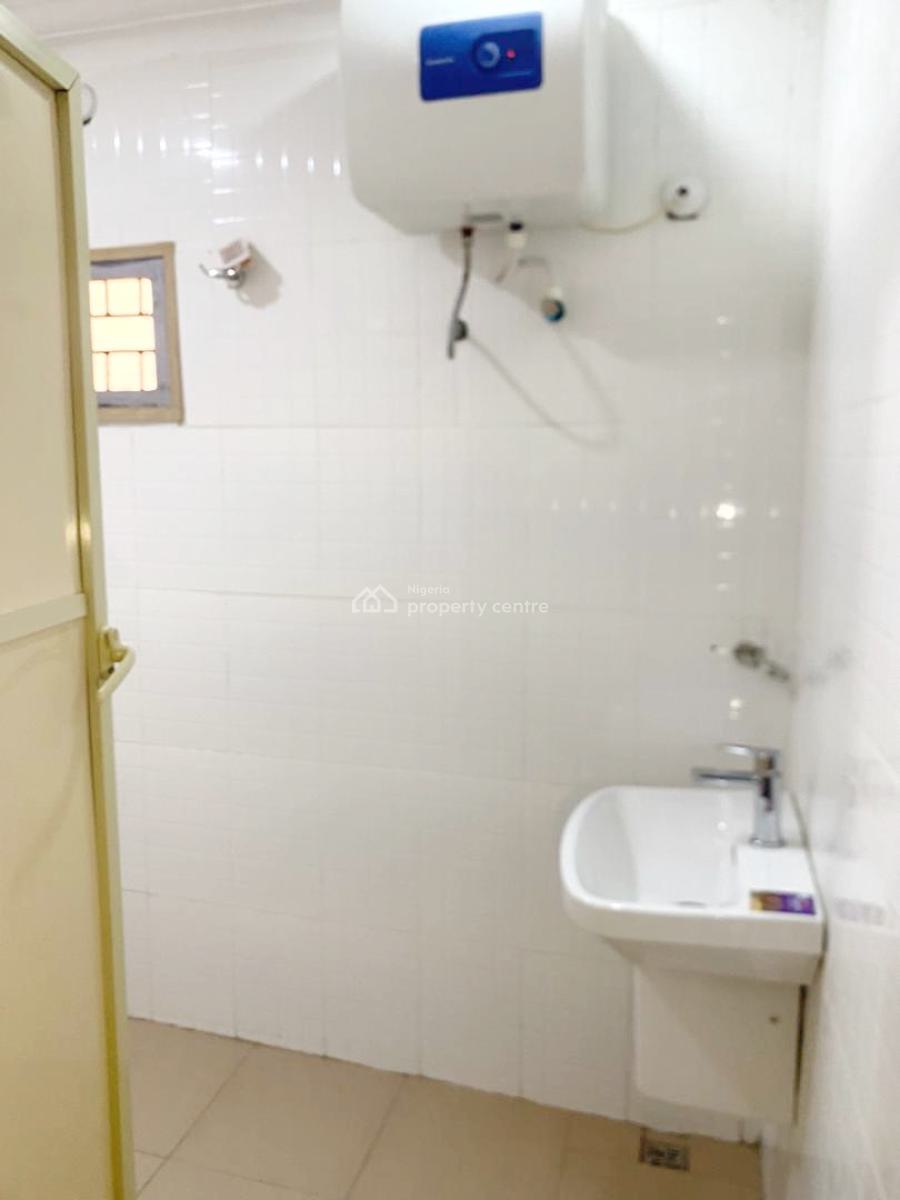 a Well Maintained Spacious 3 Bedroom Detached Duplex, Gra Phase 1, Magodo, Lagos, Detached Duplex for Rent