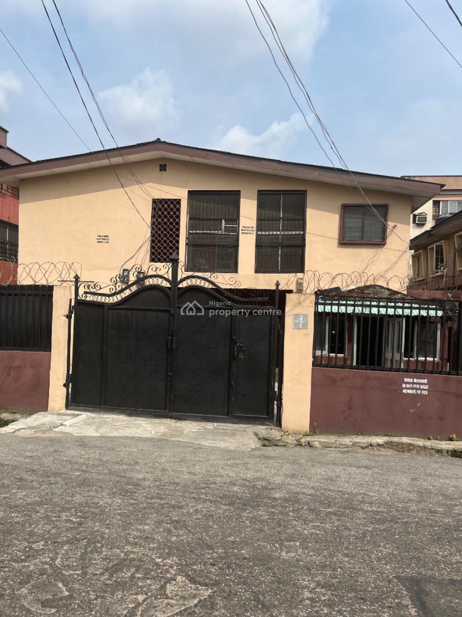 Block of Flats of 3 Bedrooms, Off Nuru Oniwo, Adelabu, Surulere, Lagos, Block of Flats for Sale