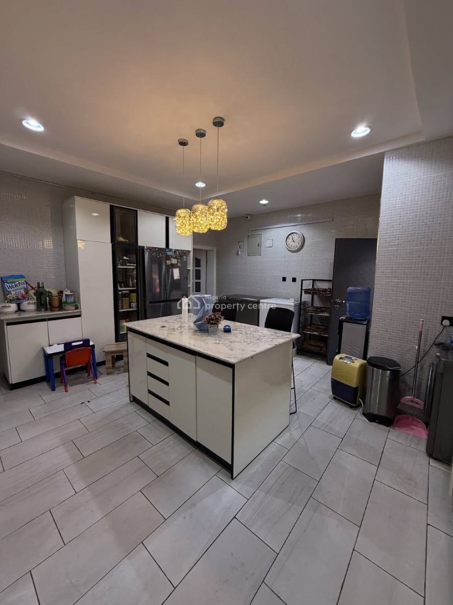 Elegant 4 Bedroom Terrace Duplex with Bq, Guzape District, Abuja, Terraced Duplex for Sale