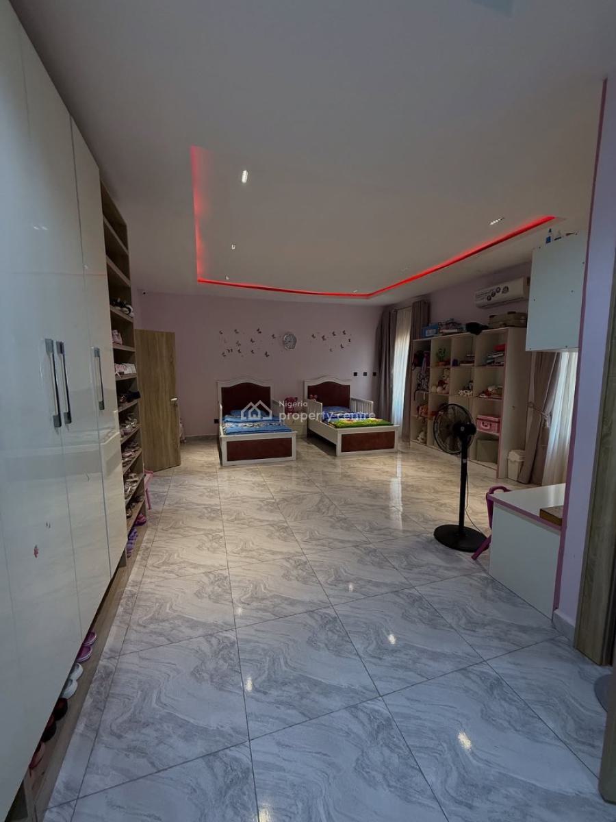 Elegant 4 Bedroom Terrace Duplex with Bq, Guzape District, Abuja, Terraced Duplex for Sale