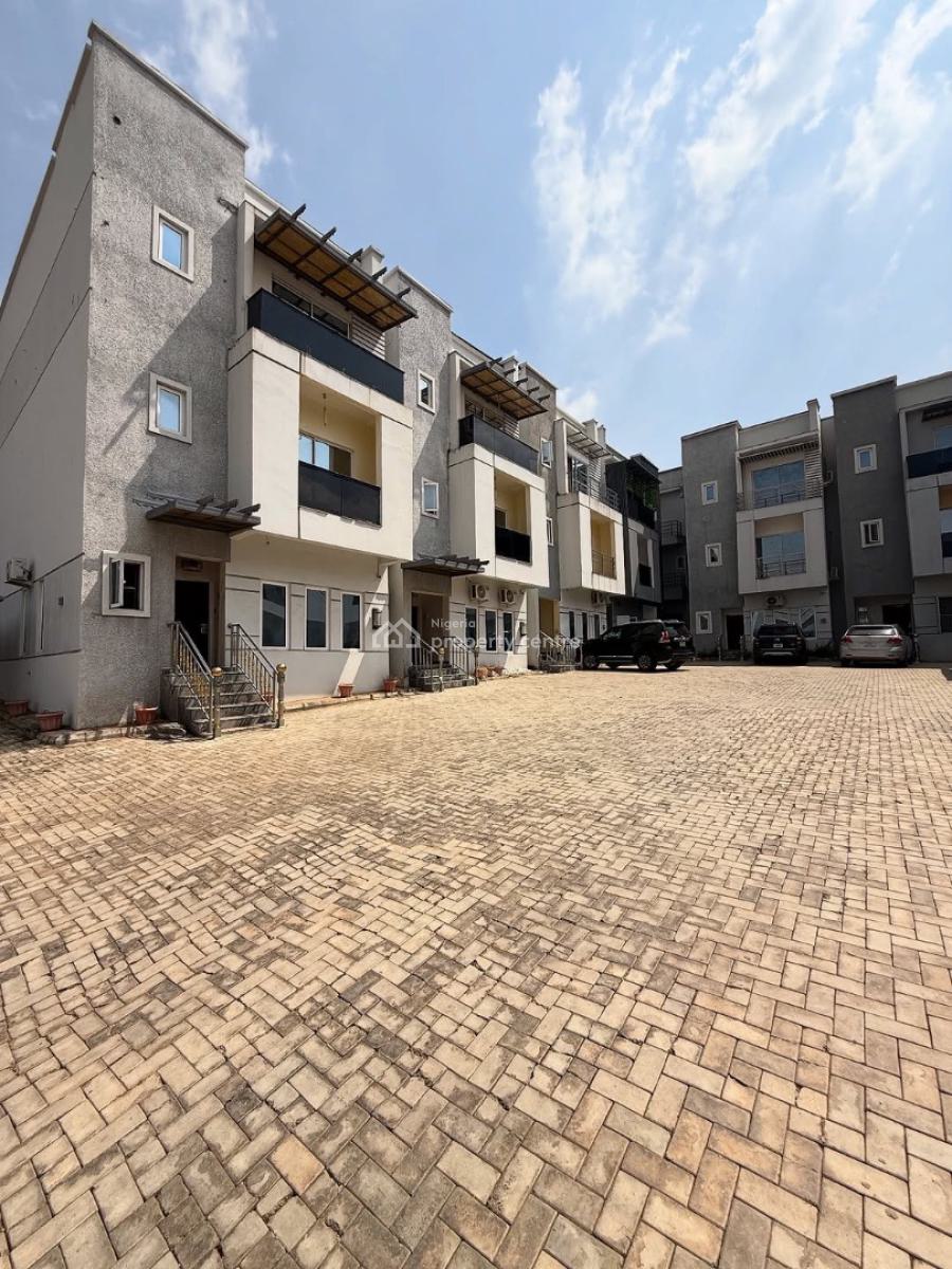 Elegant 4 Bedroom Terrace Duplex with Bq, Guzape District, Abuja, Terraced Duplex for Sale