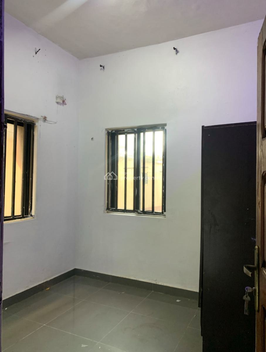 Well Fitted Selfcontain with Kitchen, Spg Road, Ologolo, Lekki, Lagos, Self Contain (single Rooms) for Rent