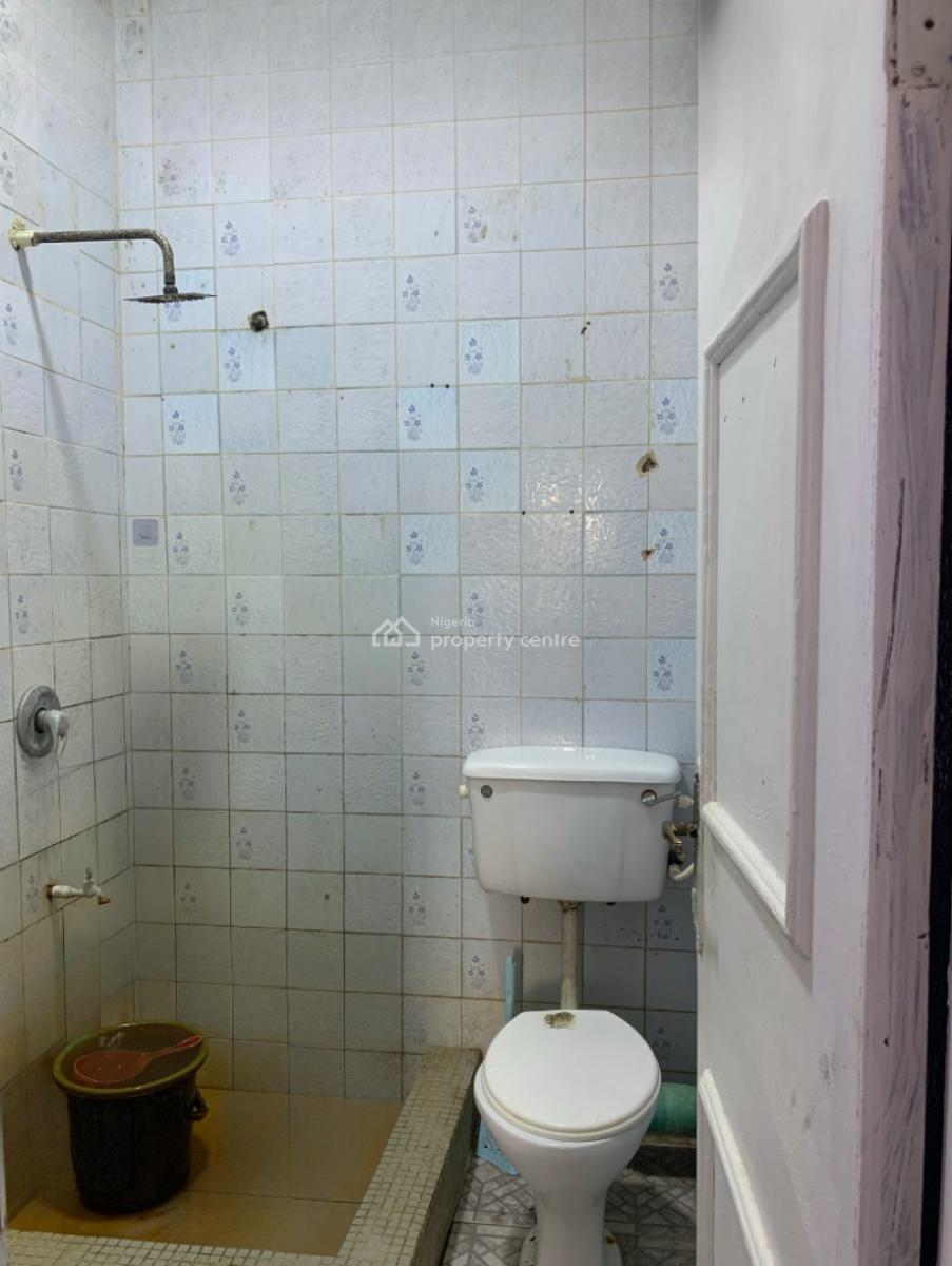 Well Fitted Selfcontain with Kitchen, Spg Road, Ologolo, Lekki, Lagos, Self Contain (single Rooms) for Rent