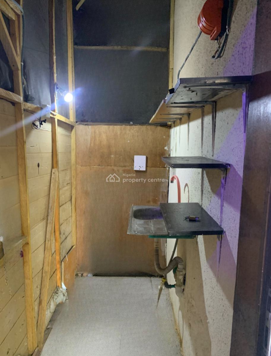 Well Fitted Selfcontain with Kitchen, Spg Road, Ologolo, Lekki, Lagos, Self Contain (single Rooms) for Rent