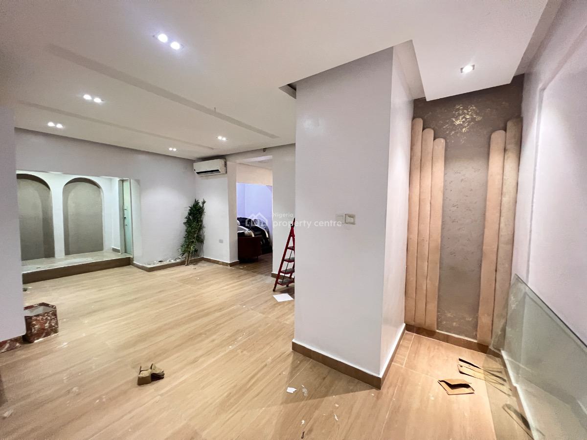 2 Room Shop Space, Fola Osibo Road, Lekki Phase 1, Lekki, Lagos, Flat / Apartment for Rent