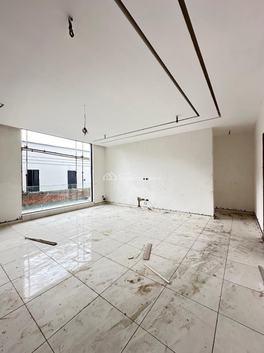 Spacious 2 Bedroom Apartment with a Reception, Elevator, Pool and Gym., Lekki Phase 1, Lekki, Lagos, Flat / Apartment for Sale