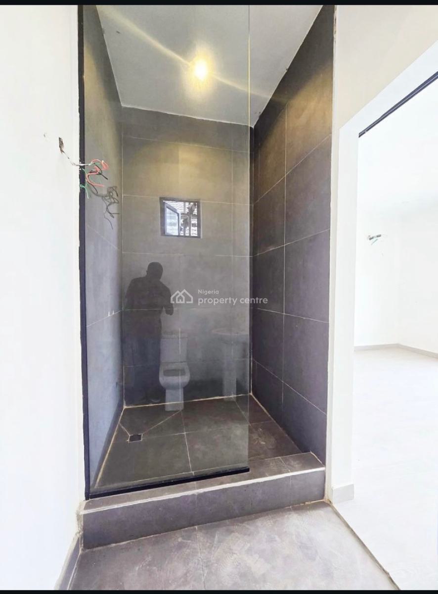 Nicely Finished and Spacious 2 Bedroom Apartment, Ikate Lekki Lagos, Lekki, Lagos, Flat / Apartment for Sale