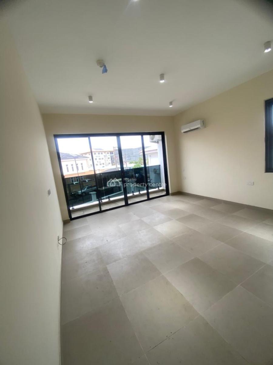 Contemporary 3 Bedroom Apartment with Bq, Lekki, Lekki Phase 1, Lekki, Lagos, Block of Flats for Sale