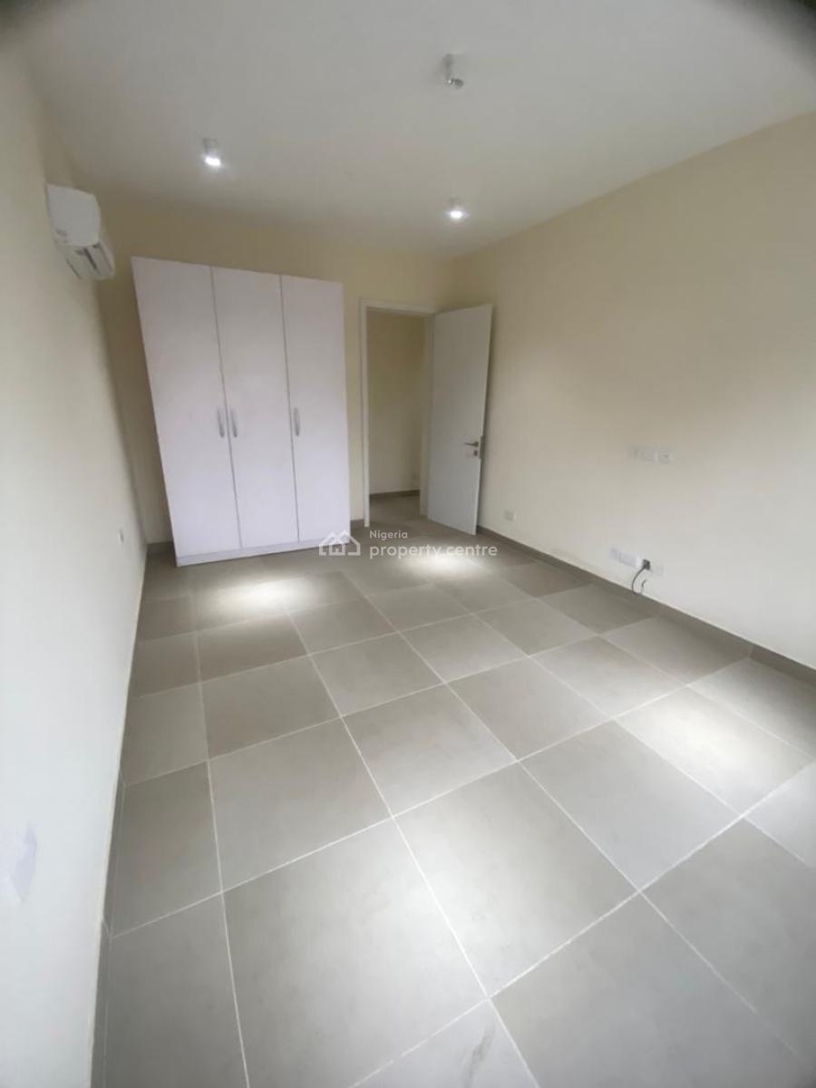 Contemporary 3 Bedroom Apartment with Bq, Lekki, Lekki Phase 1, Lekki, Lagos, Block of Flats for Sale