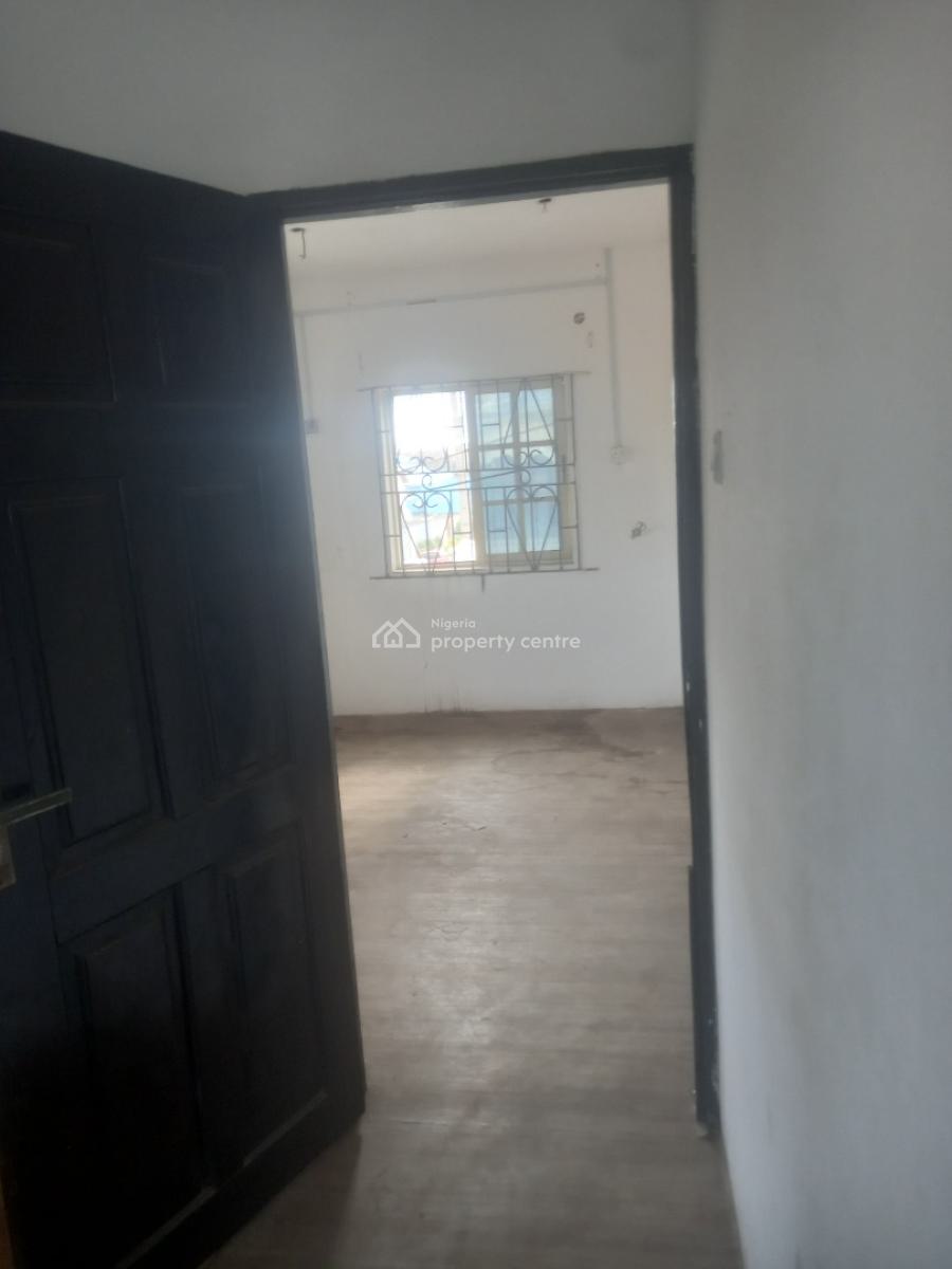 Upstairs Mini Flat 2 Toilets, Scheme 1 Estate, Oko-oba, Agege, Lagos, Mini Flat (room and Parlour) for Rent