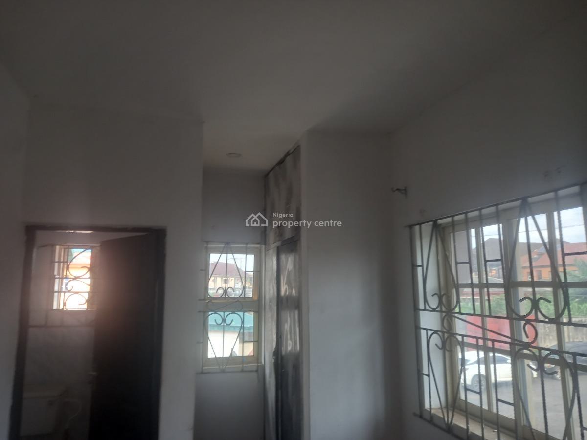 Upstairs Mini Flat 2 Toilets, Scheme 1 Estate, Oko-oba, Agege, Lagos, Mini Flat (room and Parlour) for Rent