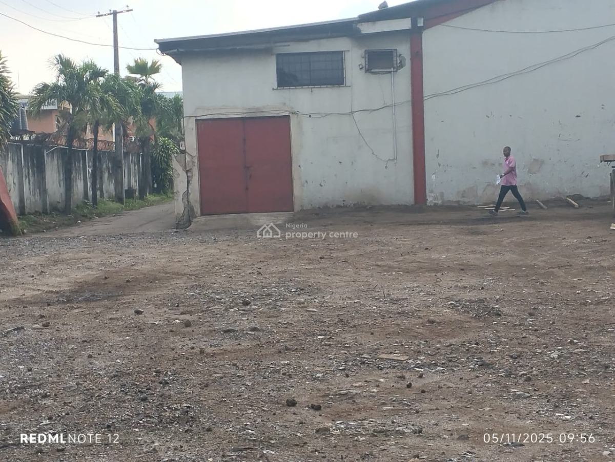 a Mini-warehouse Measuring 300 Square Metres, Mandillas Bus Stop, Along Oshodi Apapa Expressway, Isolo, Lagos, Warehouse for Rent