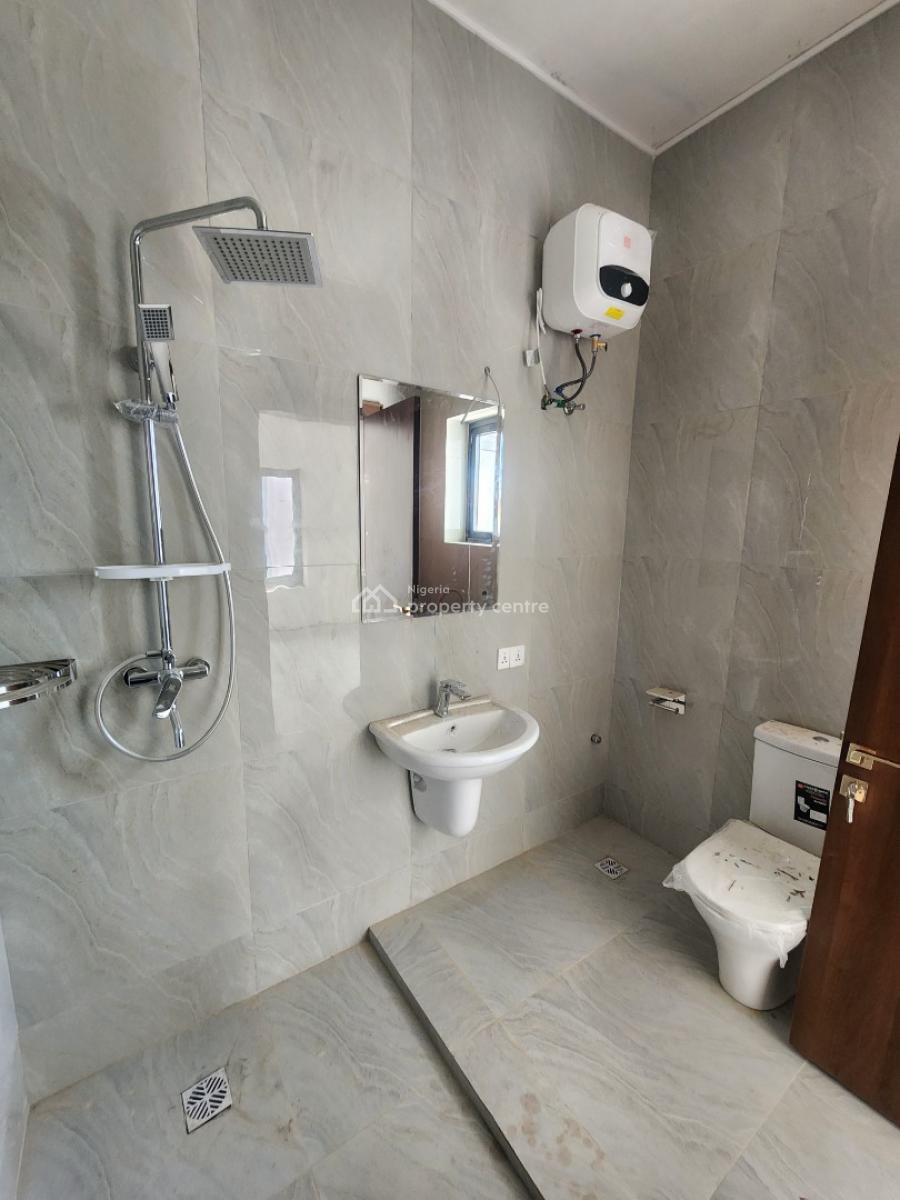 Luxury 4 Bedroom Semi-detached House with One Room Bq., Lekki Phase 1, Lekki, Lagos, Lekki, Lagos, Semi-detached Duplex for Sale