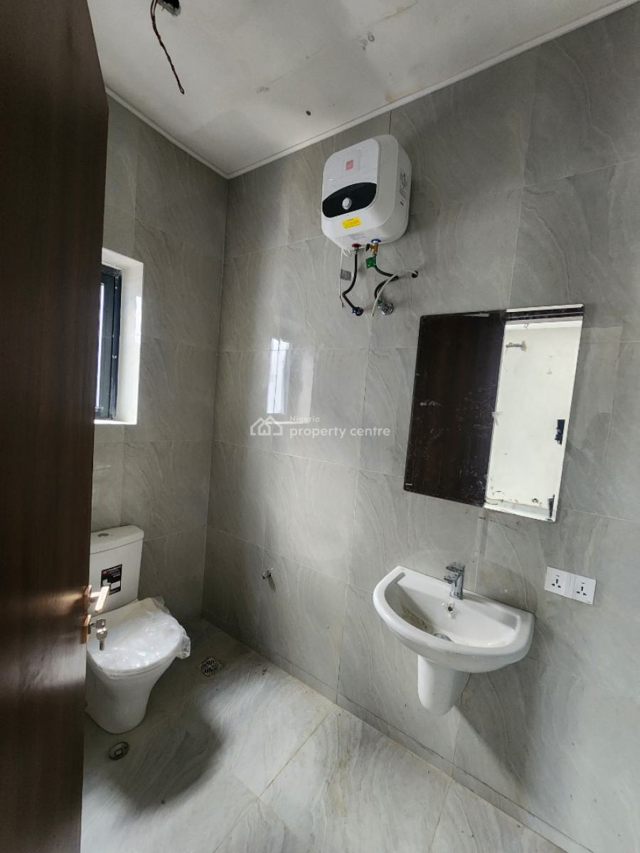 Luxury 4 Bedroom Semi-detached House with One Room Bq., Lekki Phase 1, Lekki, Lagos, Lekki, Lagos, Semi-detached Duplex for Sale