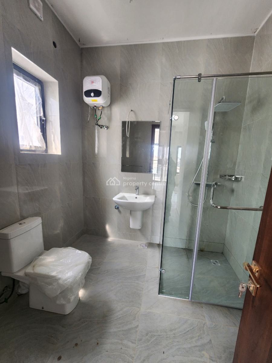 Luxury 4 Bedroom Semi-detached House with One Room Bq., Lekki Phase 1, Lekki, Lagos, Lekki, Lagos, Semi-detached Duplex for Sale