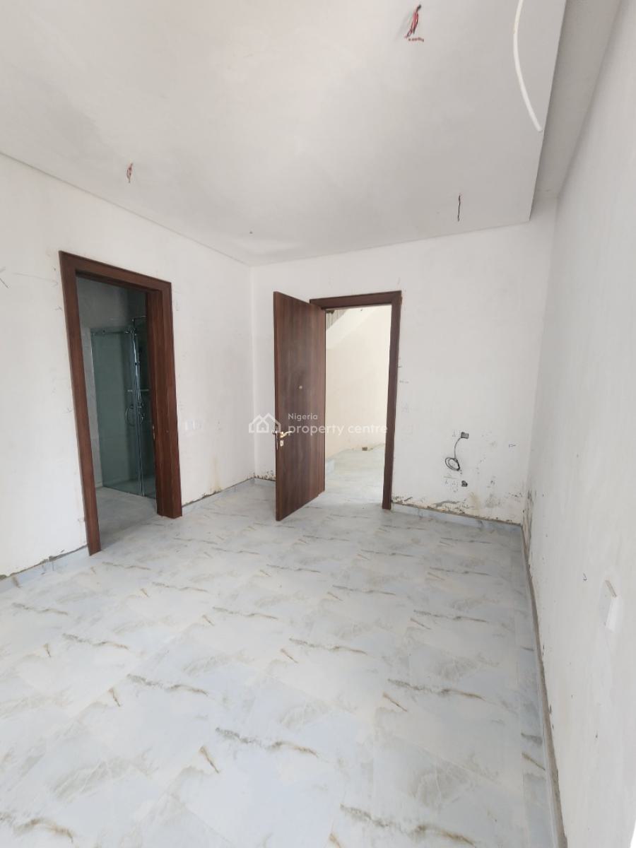 Luxury 4 Bedroom Semi-detached House with One Room Bq., Lekki Phase 1, Lekki, Lagos, Lekki, Lagos, Semi-detached Duplex for Sale