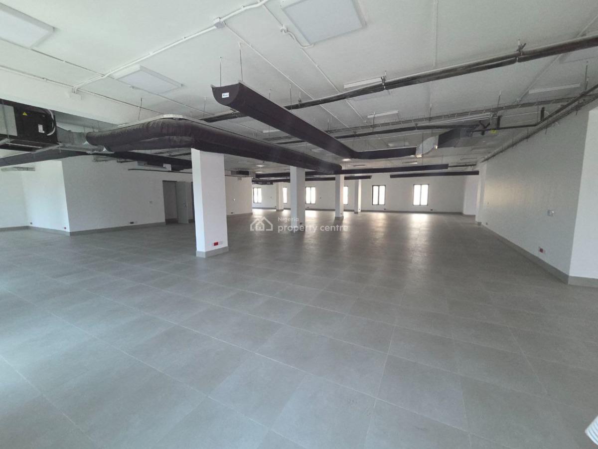 Open Plan Office Measuring 575.587sqm in a Prime Location, Lekki Phase 1, Lekki, Lagos, Office Space for Rent