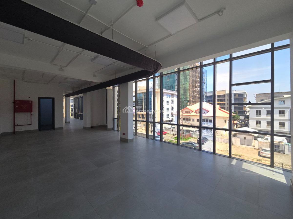 Open Plan Office Measuring 575.587sqm in a Prime Location, Lekki Phase 1, Lekki, Lagos, Office Space for Rent