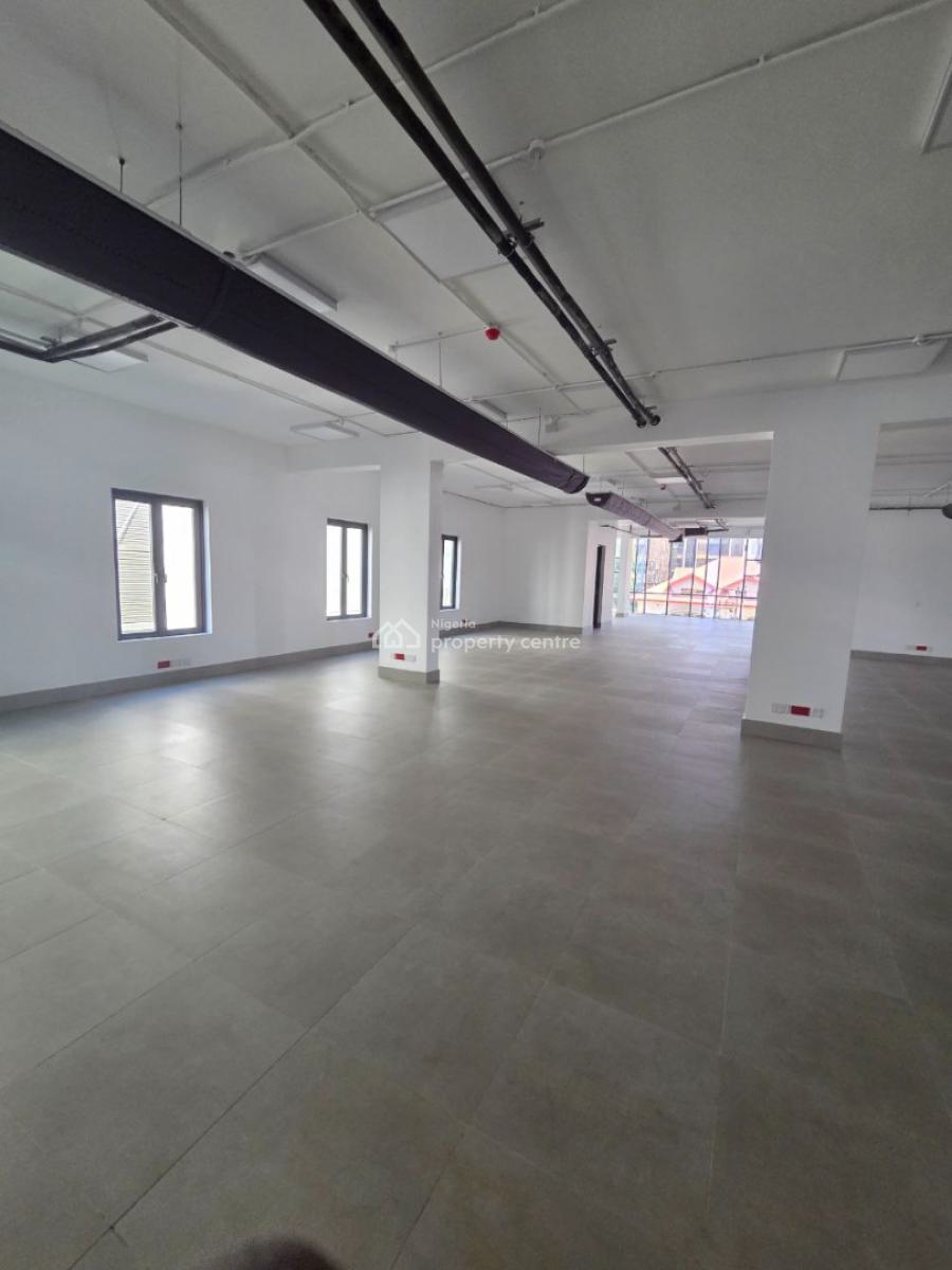 Open Plan Office Measuring 575.587sqm in a Prime Location, Lekki Phase 1, Lekki, Lagos, Office Space for Rent