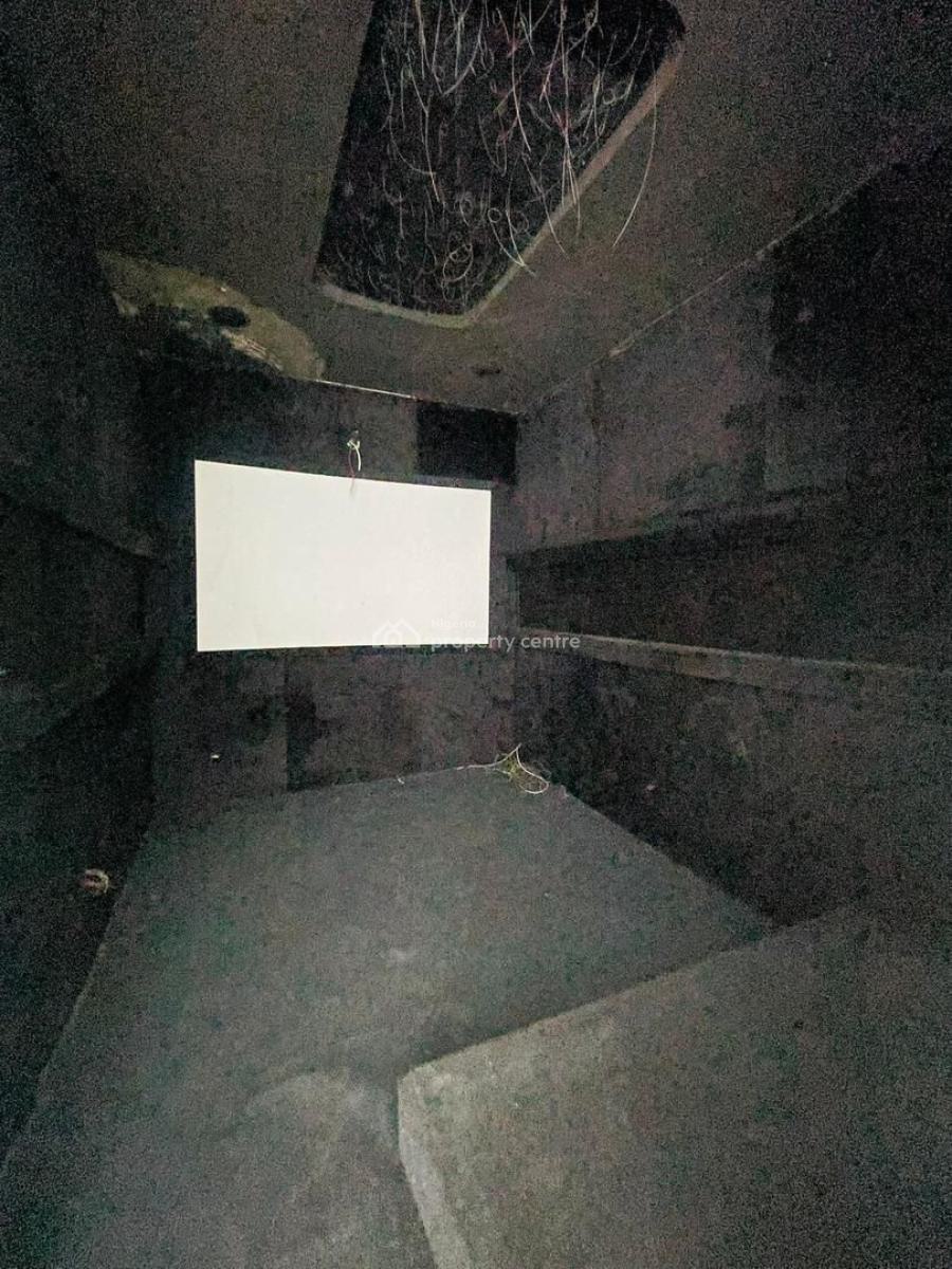 Luxuriously Built 5 Bed Semi Detached Duplex Plus Bq & Swimming Pool, Luxuriously Built 5 Bed Semi Detached Duplex Plus Bq & Swimming Pool, Lekki, Lagos, House for Sale