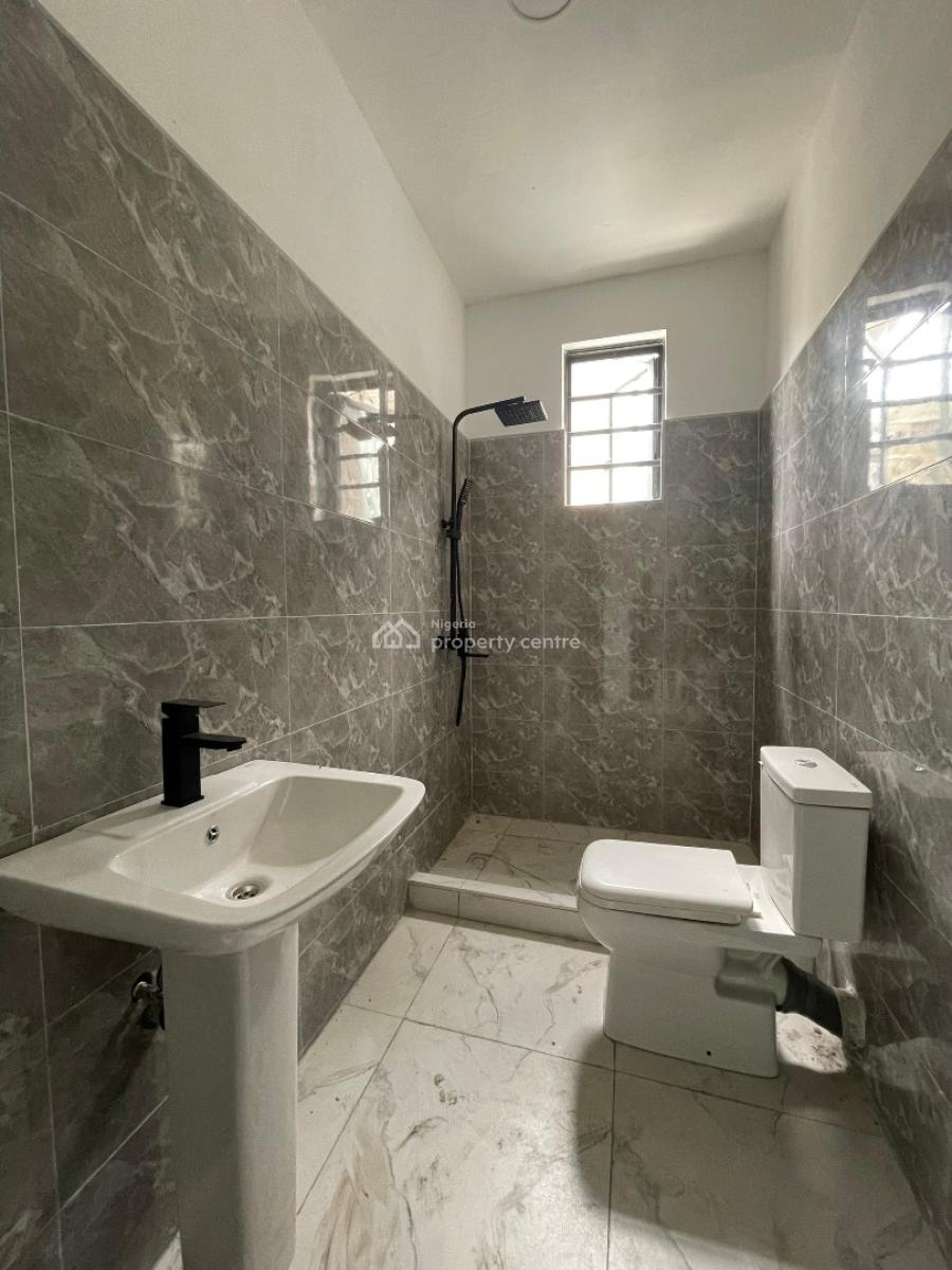 Contemporary 2 Bedroom Apartment Bedroom in a Serene Environment, Lekki Phase 1, Lekki, Lagos, Flat / Apartment for Sale