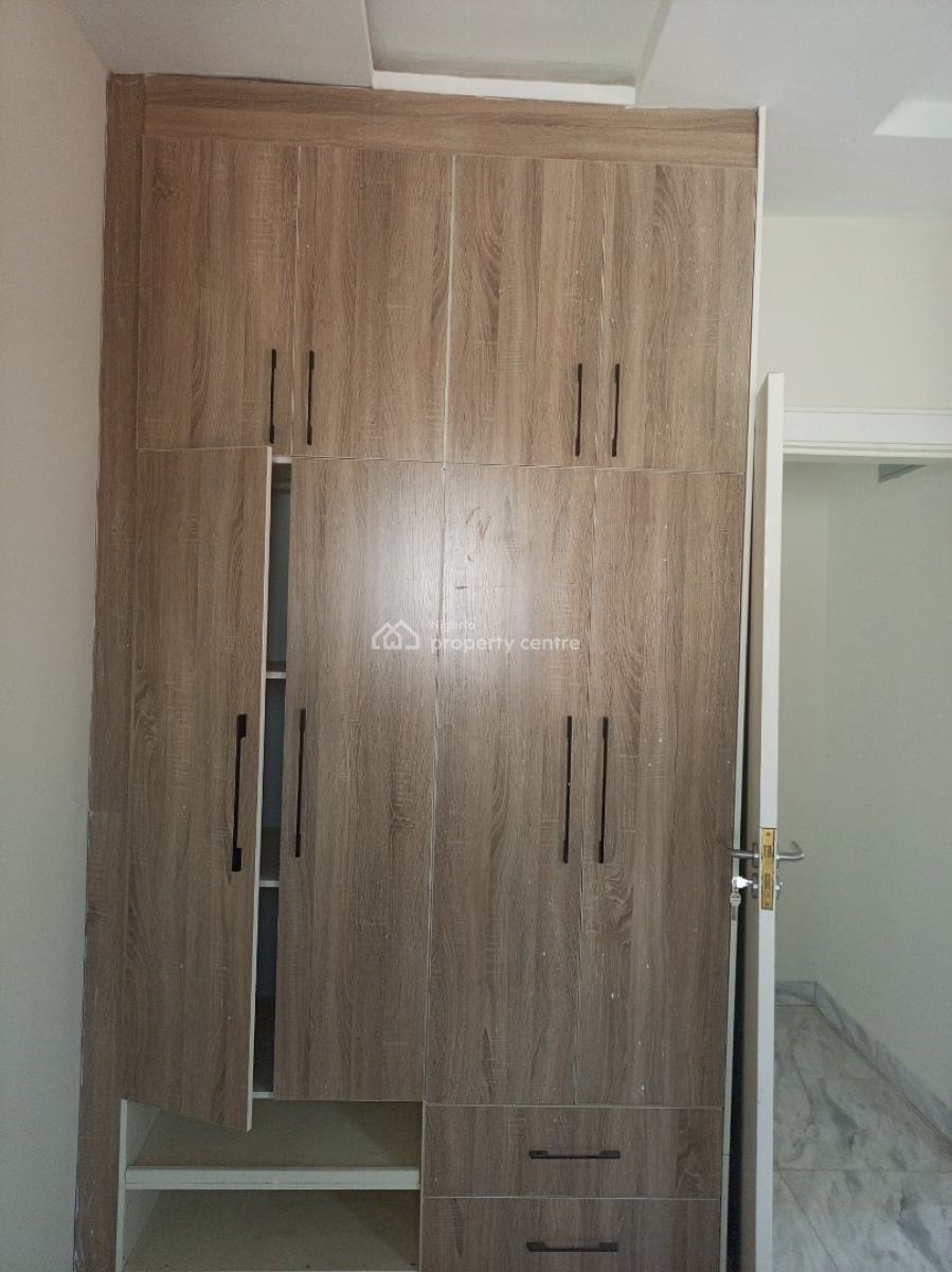 Watch The Video on The Youtube.   Tastefully Finished Spacious Standar, Jahi By Gilmor, Jahi, Abuja, Flat / Apartment for Sale