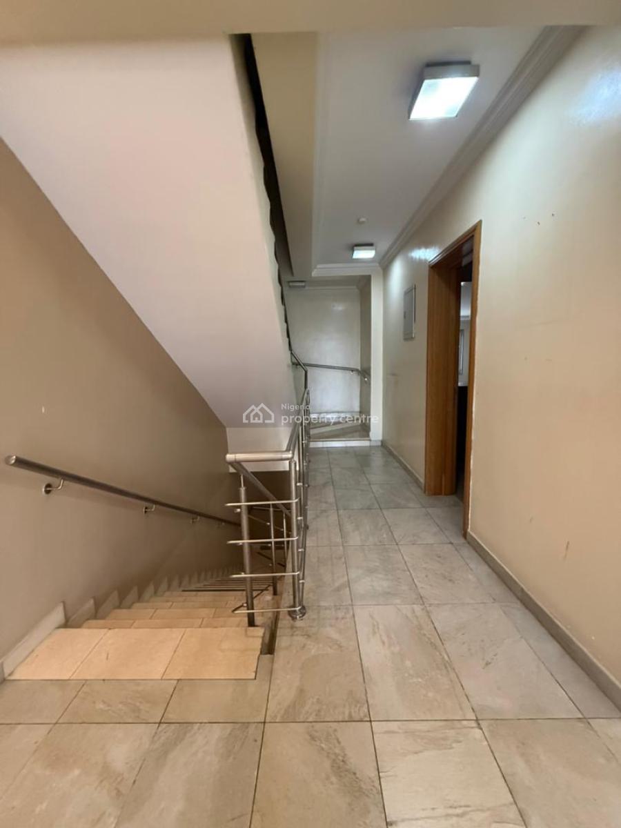 Three Bedrooms Terrace with 2 Rooms Bq, Swimming Pool and Gym, Ikoyi, Lagos, Terraced Duplex for Rent